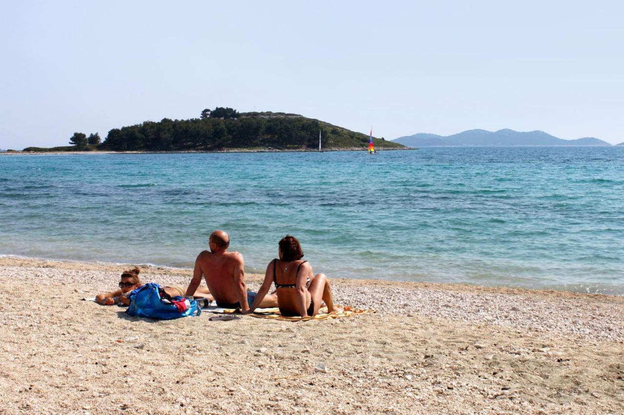 Apartments With A Parking Space Pakostane, Biograd - 16579 المظهر الخارجي الصورة