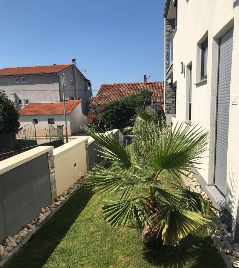 Apartments With A Parking Space Pakostane, Biograd - 16579 المظهر الخارجي الصورة