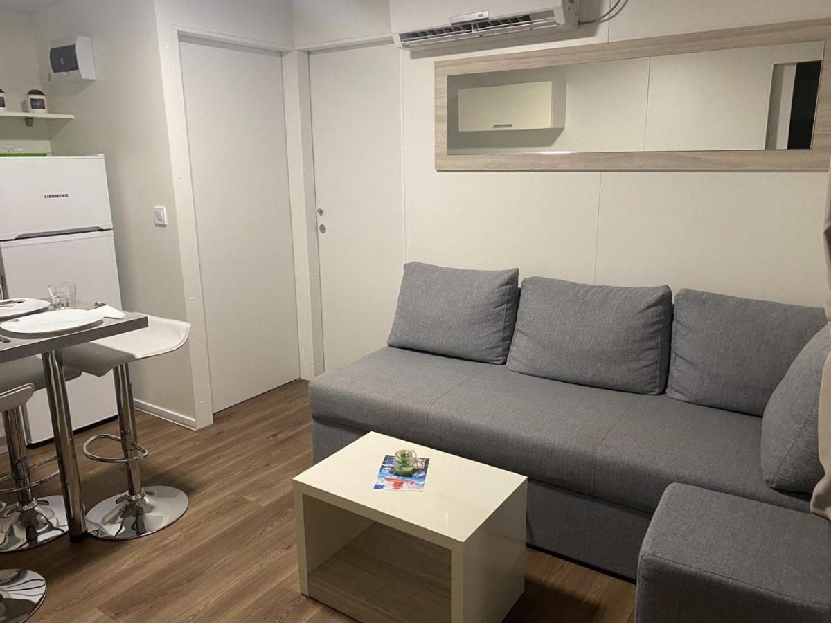 Apartments With A Parking Space Pakostane, Biograd - 16579 المظهر الخارجي الصورة