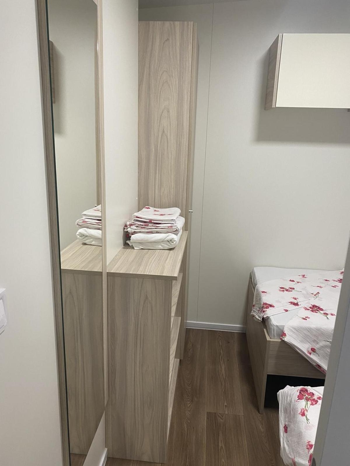 Apartments With A Parking Space Pakostane, Biograd - 16579 الغرفة الصورة